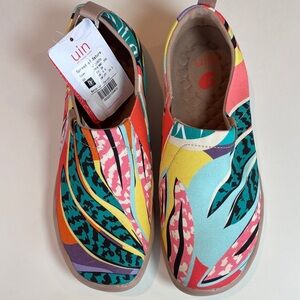UIN Multicolor Artistic Loafers